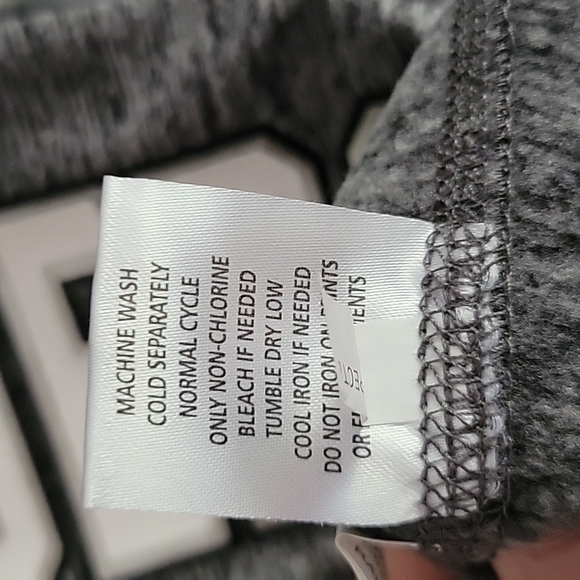 Las Vegas Raiders, NFL Team Apparel, Women's Full-Zip Jacket, Size Small. - Picture 10 of 10